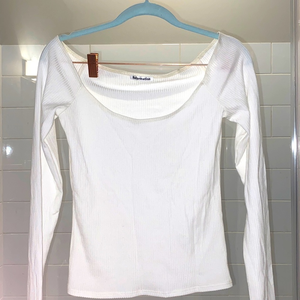 Off shoulder ribbed long sleeve!